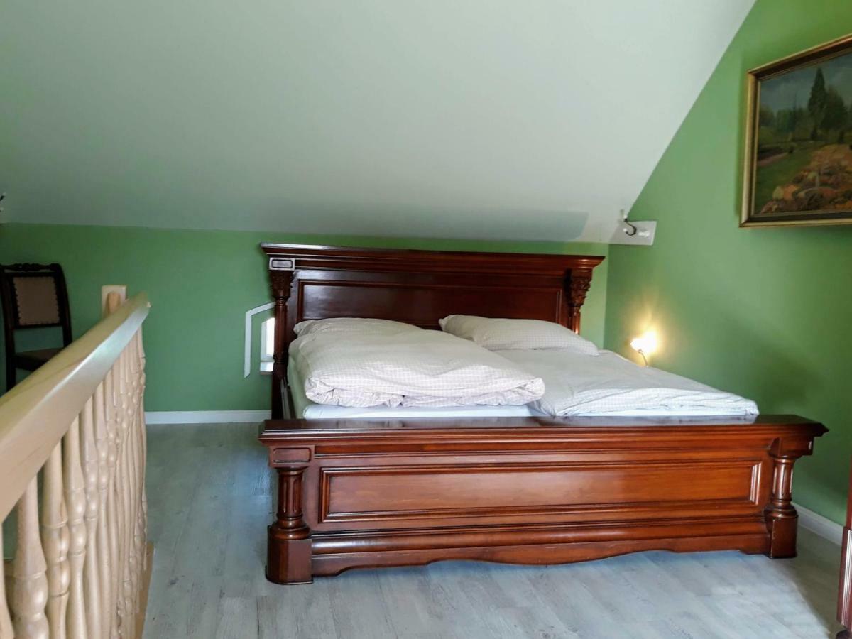 Guest house Heinrich's & *